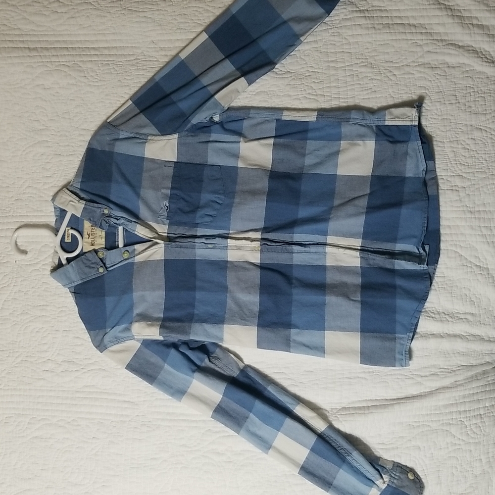 HOLLISTER stretch fit mens size Small button up
